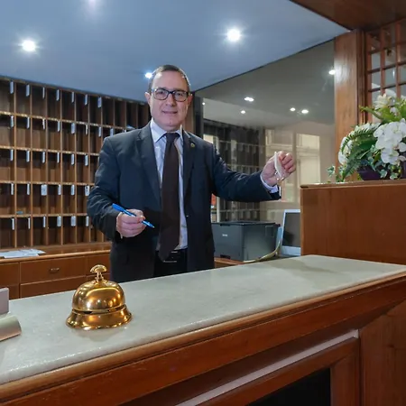 巴尔索缇酒店 3*