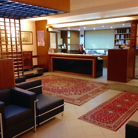 巴尔索缇酒店 酒店