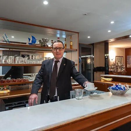 Barsotti 3* Bríndisi