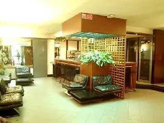 巴尔索缇酒店 3*